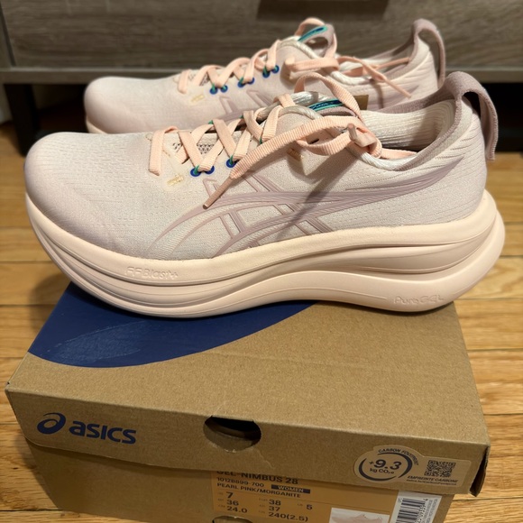 ASICS Women's Gel-Nimbus 28 Light Pink Athletic Shoes - Picture 3 of 7